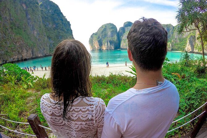Small Group Phi Phi Islands Sunrise Tour with Seaview Lunch - What Sets This Tour Apart?