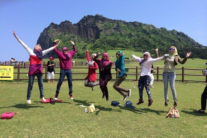 Small group Private Taxi Tour DAY experience in Jeju island - FAQ