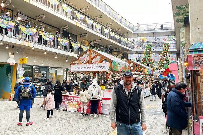 Small-Group Royal Palace and Seoul City Tour (hotel pick-up) - FAQ