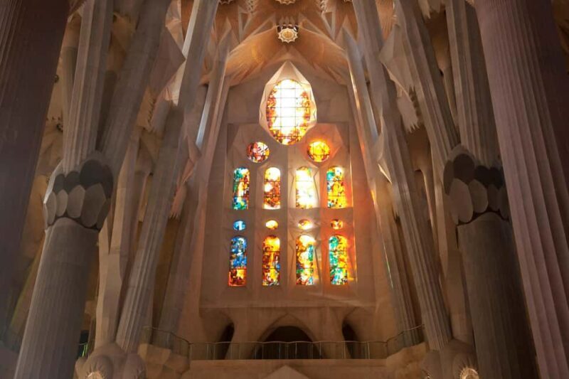 Small-Group Sagrada Familia Fully Guided Tour - Practical Tips for Visitors