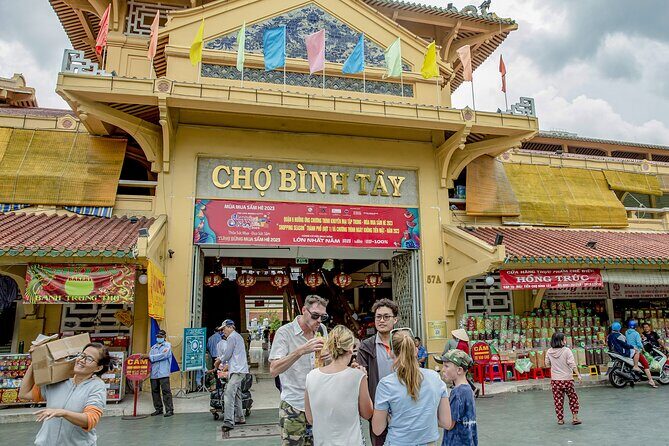Small-group Saigon City Tour: 3-Hour Cyclo Ride to Hidden Stories - The Itinerary in Detail