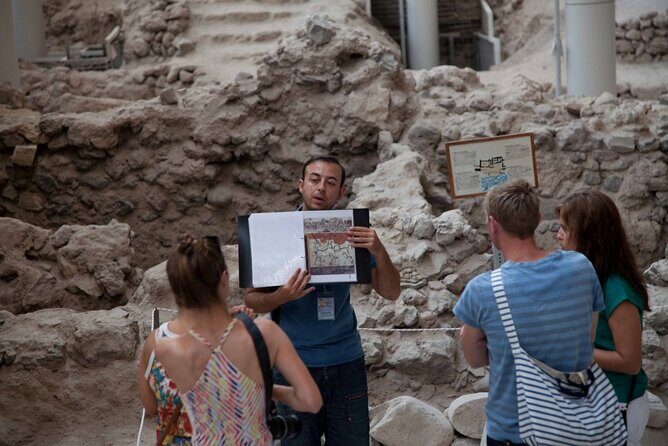 Small Group Santorini Discovery Tour with Lunch and Wine Tasting - Practical Considerations