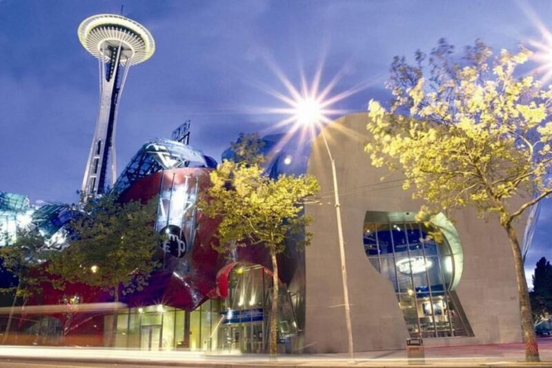 Small Group Seattle Day Tour with Major Attractions,Tea&Deli - An In-Depth Look at the Seattle Small Group Tour