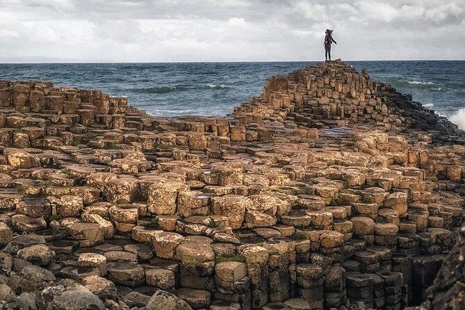 (Small Group) Shore Tour from Belfast: Giant's Causeway and Belfast Day Trip - An In-Depth Look at the Tour