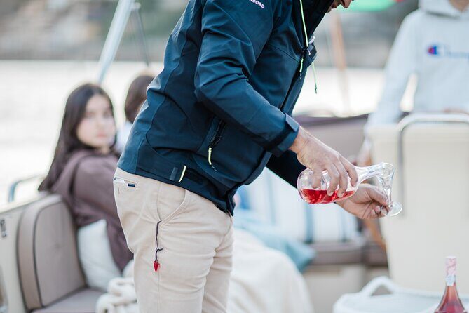 Small-Group Six Bridges Douro River Cruise in Porto with Drinks - Group Size, Duration, and Practicalities