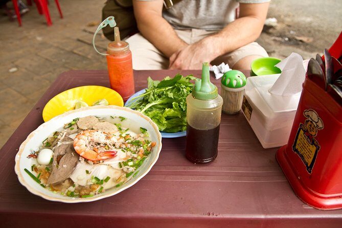Small-group Street Food Lover by Motorbike (04 hours) - Who Should Consider This Tour?