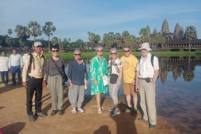 Small Group Sunrise Shared Tour to Angkor Wat, Bayon and Ta Prohm - Why This Tour Works Well