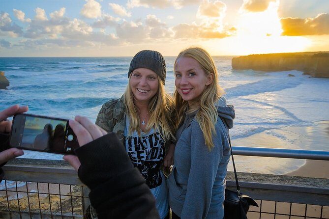 Small-Group Sunset Great Ocean Road Chocolaterie Tour from Melbourne - Walking Through History at the Memorial Archway