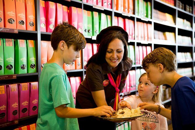 Small-Group Sunset Great Ocean Road Chocolaterie Tour from Melbourne - Sunset at the Twelve Apostles