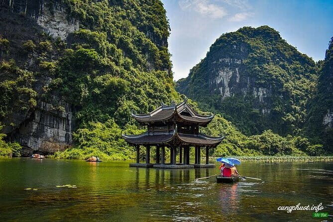 Small Group to Ninh Binh Hoa Lu Trang An Mua Cave by Limousine - Key Points