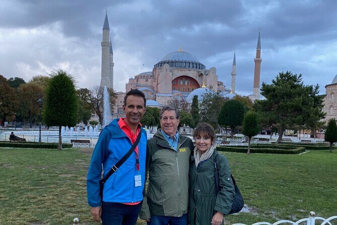 Small Group Tour: Hagia Sophia, Basilica Cistern, Blue Mosque and Grand Bazaar - FAQs
