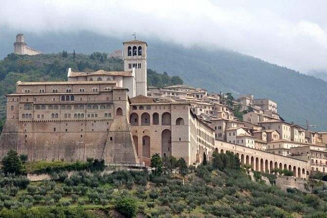 Small Group Tour of Assisi and St. Francis Basilica - The Religious and Artistic Highlights