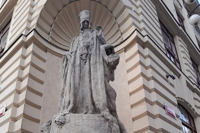 Small-Group Tour through the History of Jewish Prague - Exploring the Itinerary in Detail