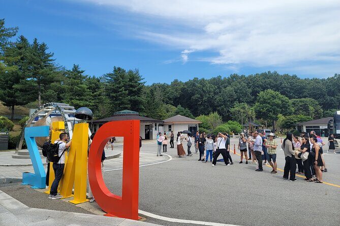 Small Group Tour to DMZ & Suspension Bridge with Hotel Pickup - A Deep Dive into the Experience