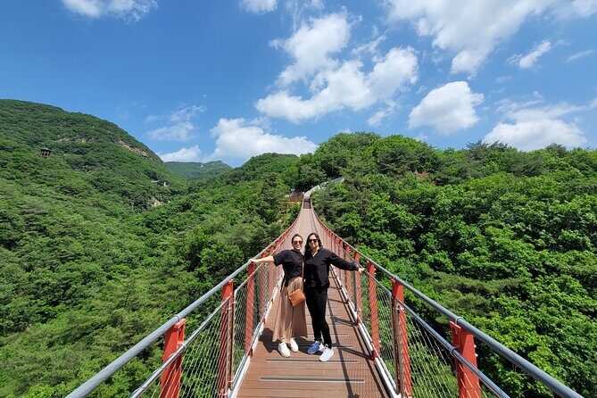 Small Group Tour to DMZ & Suspension Bridge with Hotel Pickup - FAQ