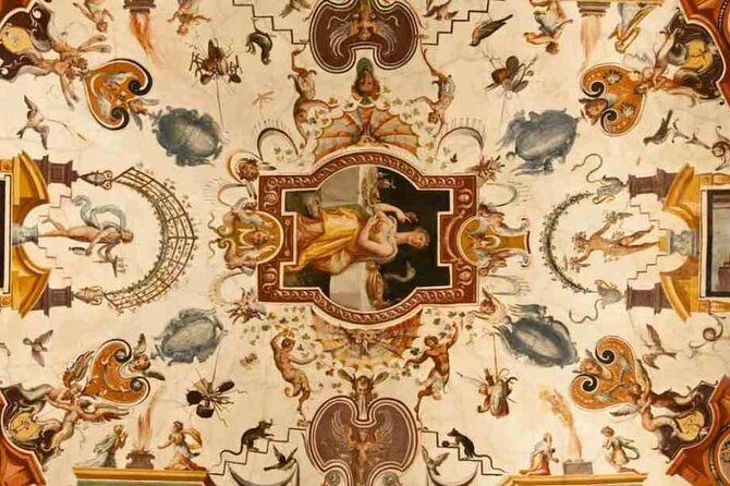 Small group: Uffizi Gallery fast track included - Exploring the Experience in Detail