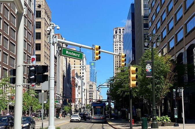 Small Group Walking Bar Tour - Authenticity and Reviews