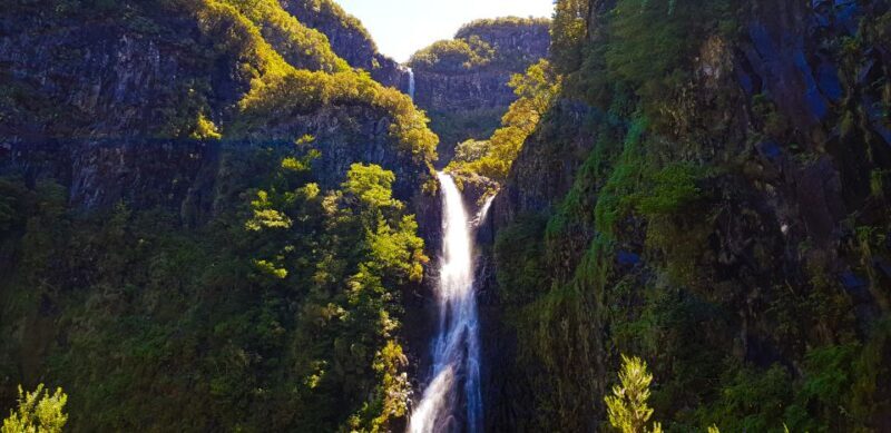 Small Group Walks Rabaçal 25 Fontes - FAQs