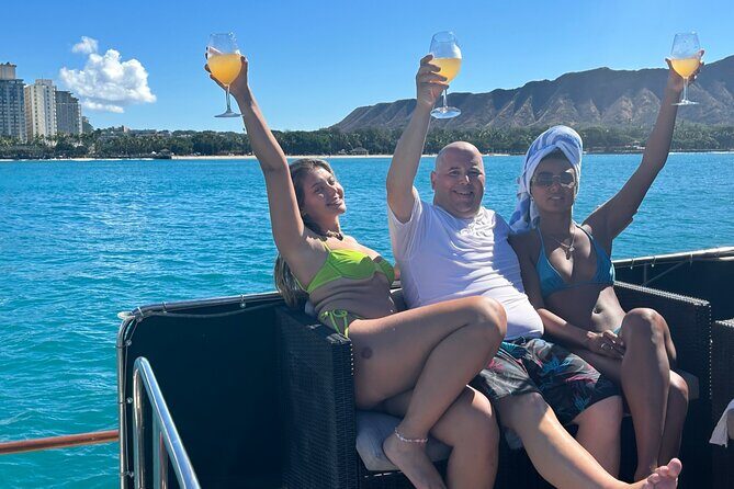 Small-Group Whale Watching Cruise on a Waikiki Motor Yacht - Key Points