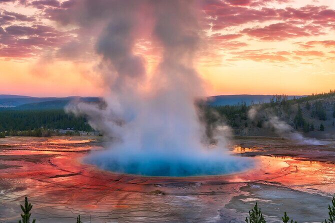 Small Group Yellowstone&Grand Teton 4-Day Tour w/2 Night Cabins - Key Points