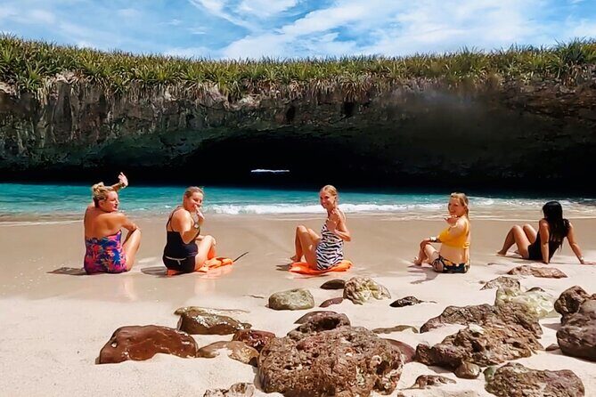 small groups SAFARI to Marietas Islands including Hidden Beach - An In-Depth Look at the Marietas Islands Safari