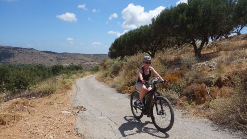 Small Villages and Cretan Nature. E-Bike tour - Key Points
