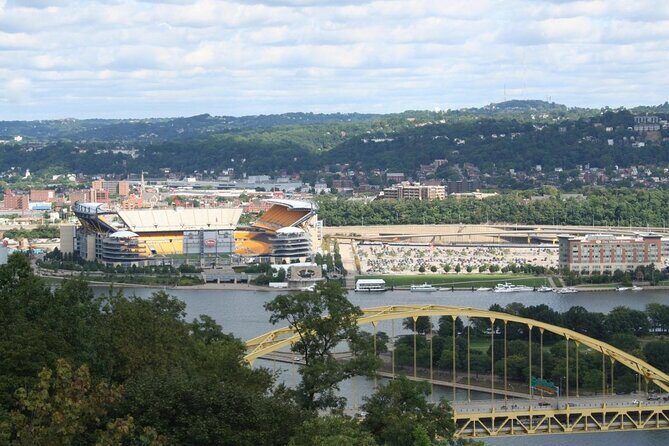 Smartphone-Guided Tour of Downtown Pittsburgh Sights & Stories - The Experience: Pros and Cons