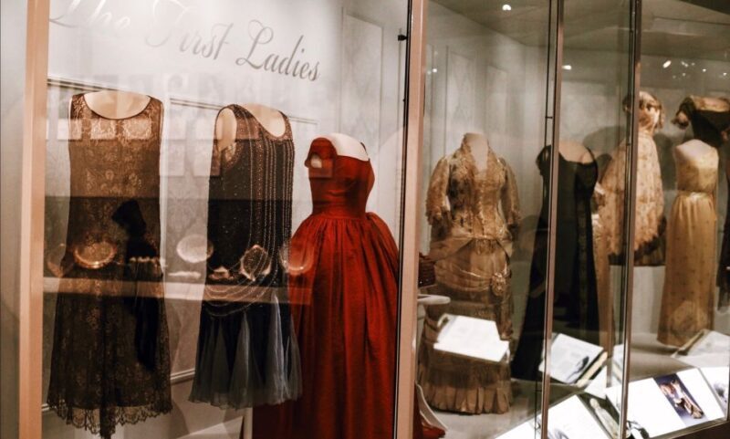 Smithsonian Natural History + Museum of American History 8pp - The Value of the Tour and Practical Details