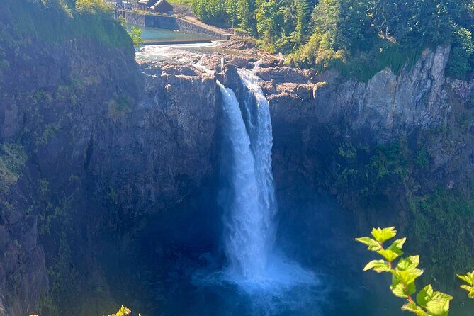 Snoqualmie Falls VIP Tour and Hiking Escape Up to 7 Passengers - FAQ