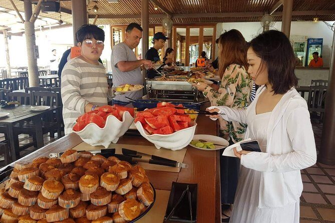 Snorkel Tour to Koh Nangyuan and Koh Tao by Speed Boat from Koh Samui - FAQs