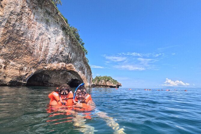 Snorkeling and boating to Los Arcos de Mismaloya Marine Sanctuary - The Sum Up