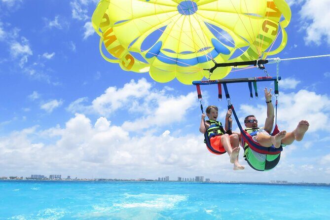 Snorkeling and Parasailing Over the Sea - ''Do It All'' Package - Exciting Adventures Over the Sea: Snorkeling and Parasailing in Cancun