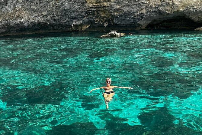 Snorkeling in Blue Lagoon Beaches and Bays Trip Comino - Key Points