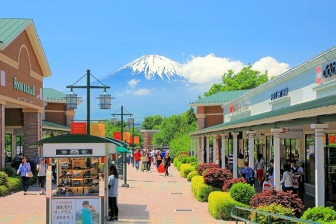 Snow Experience at Mt.Fuji, Hakone Pirate Ship & Gotemba Premium Outlet - Detailed Breakdown of the Itinerary