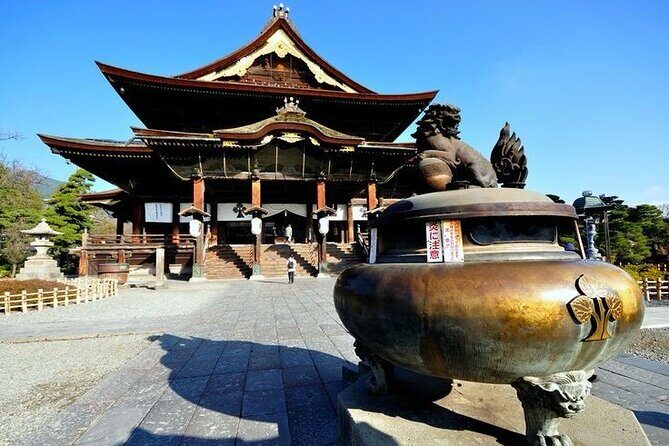 Snow Monkey Park & Zenkoji Temple Nagano Pvt. Full Day Tour. - The Sum Up