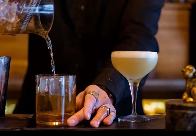 Soak up the Nightlife of Paris. - Setting the Scene: What to Expect