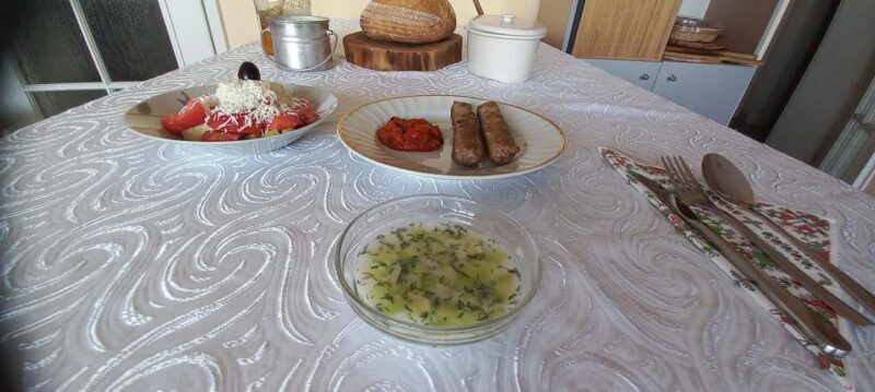 Sofia: 1980s Communism-Era Dinner with Local Host - An In-Depth Look at the Experience