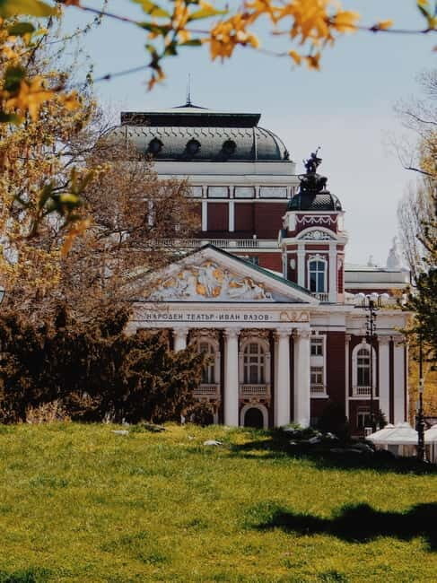 Sofia: City Highlights Sightseeing Walking Tour - Key Points