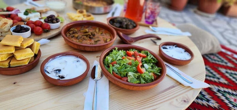 SOFRA - traditional dining - Practicalities and Considerations