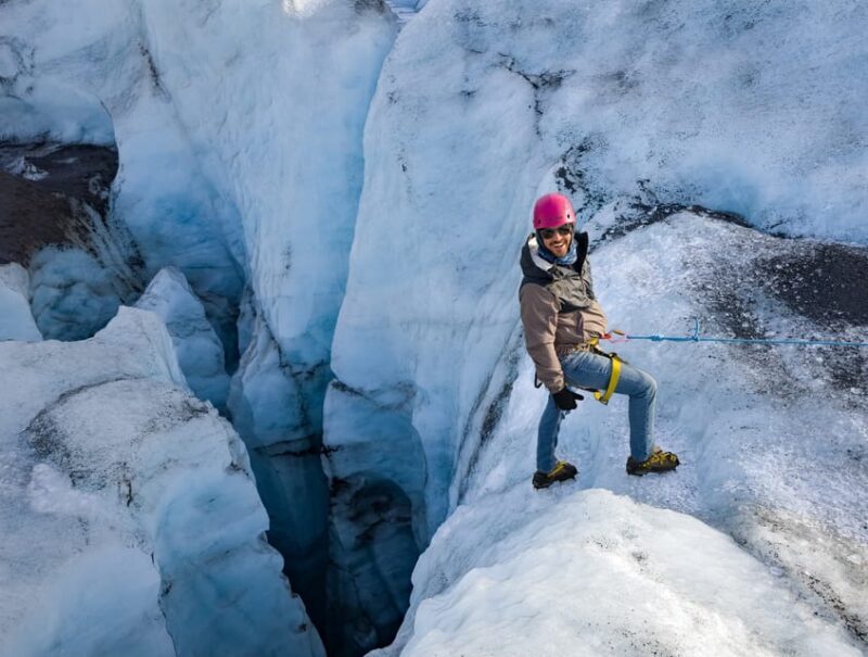 Sólheimajökull Glacier: Guided Hike with Equipment - Experience Overview