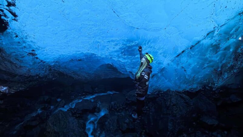 Sólheimajökull: Glacier Hike and Ice Cave Tour - Key Points