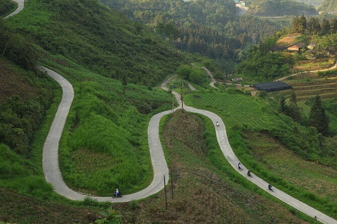 Solo Tour Motorbike Ha Giang loop 4Day 3Nights with Easy Rider - Key Points