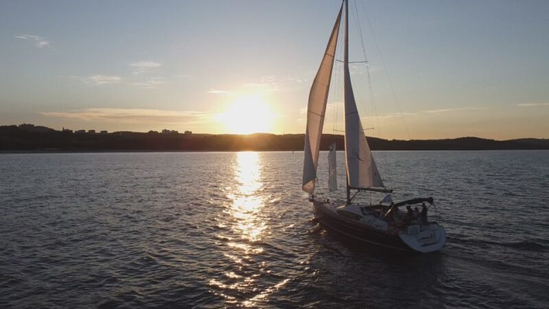 Sopot: Sunset Yacht Cruise with Welcome Drink - Key Points