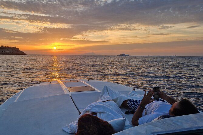 Sorrento Coast Sunset Aperitif Boat Tour - FAQ