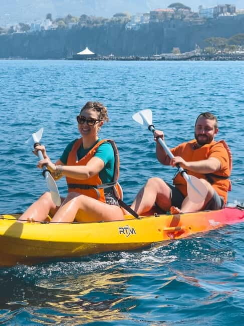 Sorrento: kayak small group tour to Bagni Regina Giovanna - Key Points