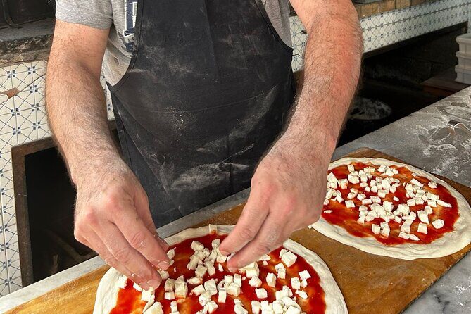 Sorrento Pizza Making Class with Local Pizzaiolo Hands on 100% - Key Points