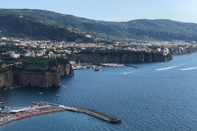 Sorrento private tour from Naples Train Station with Pompeii and Positano - FAQ