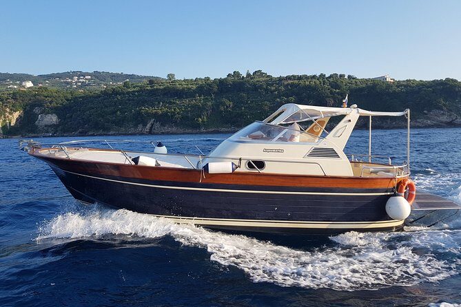 Sorrento to Capri: Small Group Boat Tour with Blue Grotto - What to Expect on Board