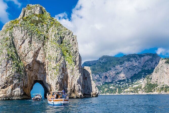 Sorrento to Capri: Small Group Boat Tour with Blue Grotto - FAQ