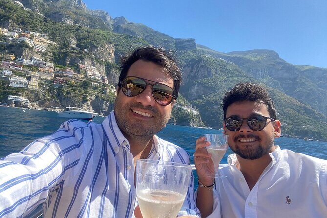 Sorrentomaxiboat tours to Capri - A Closer Look at Sorrentomaxiboat Tours to Capri